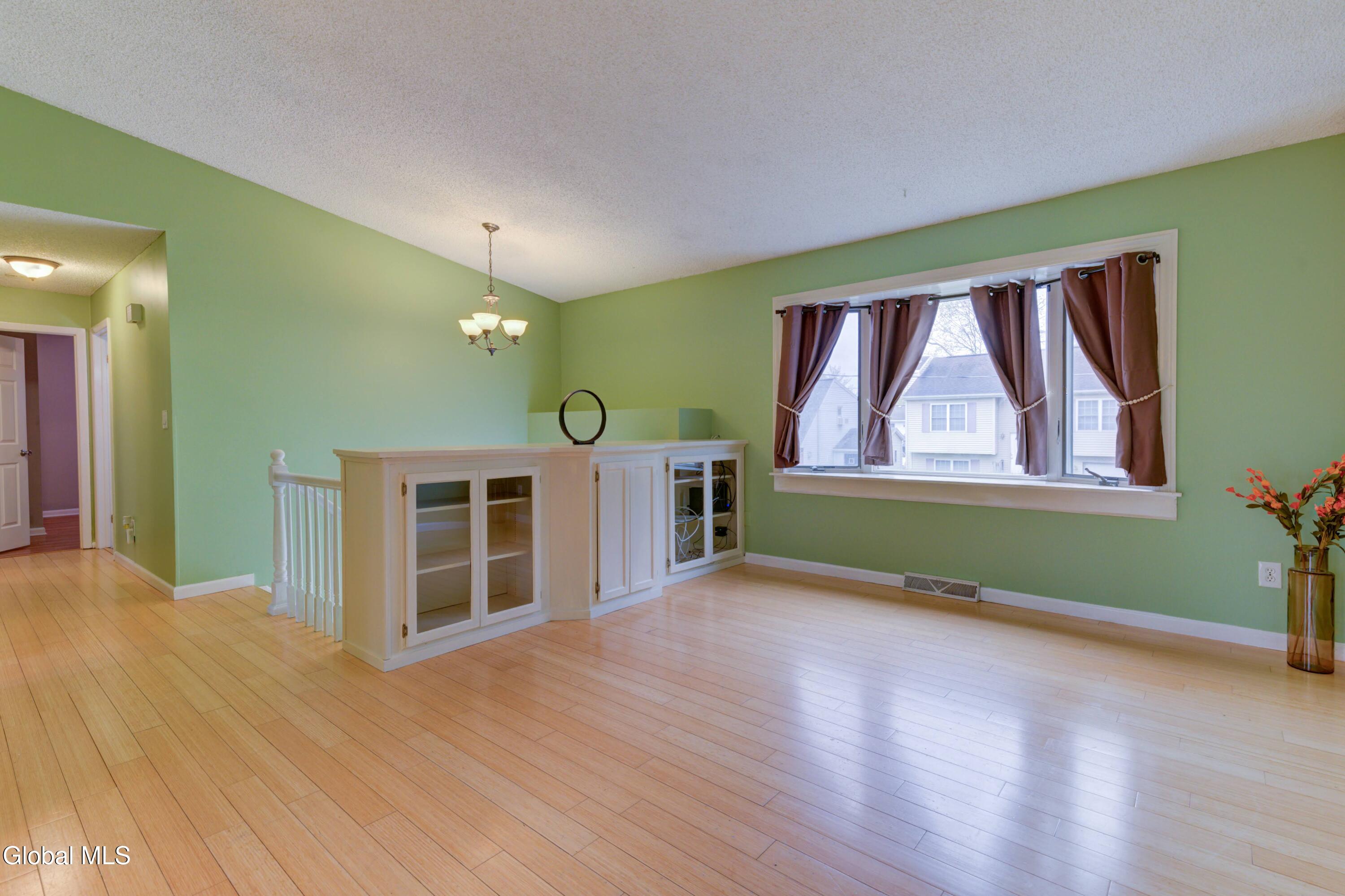 10 Florida Avenue Rensselaer NY 12144