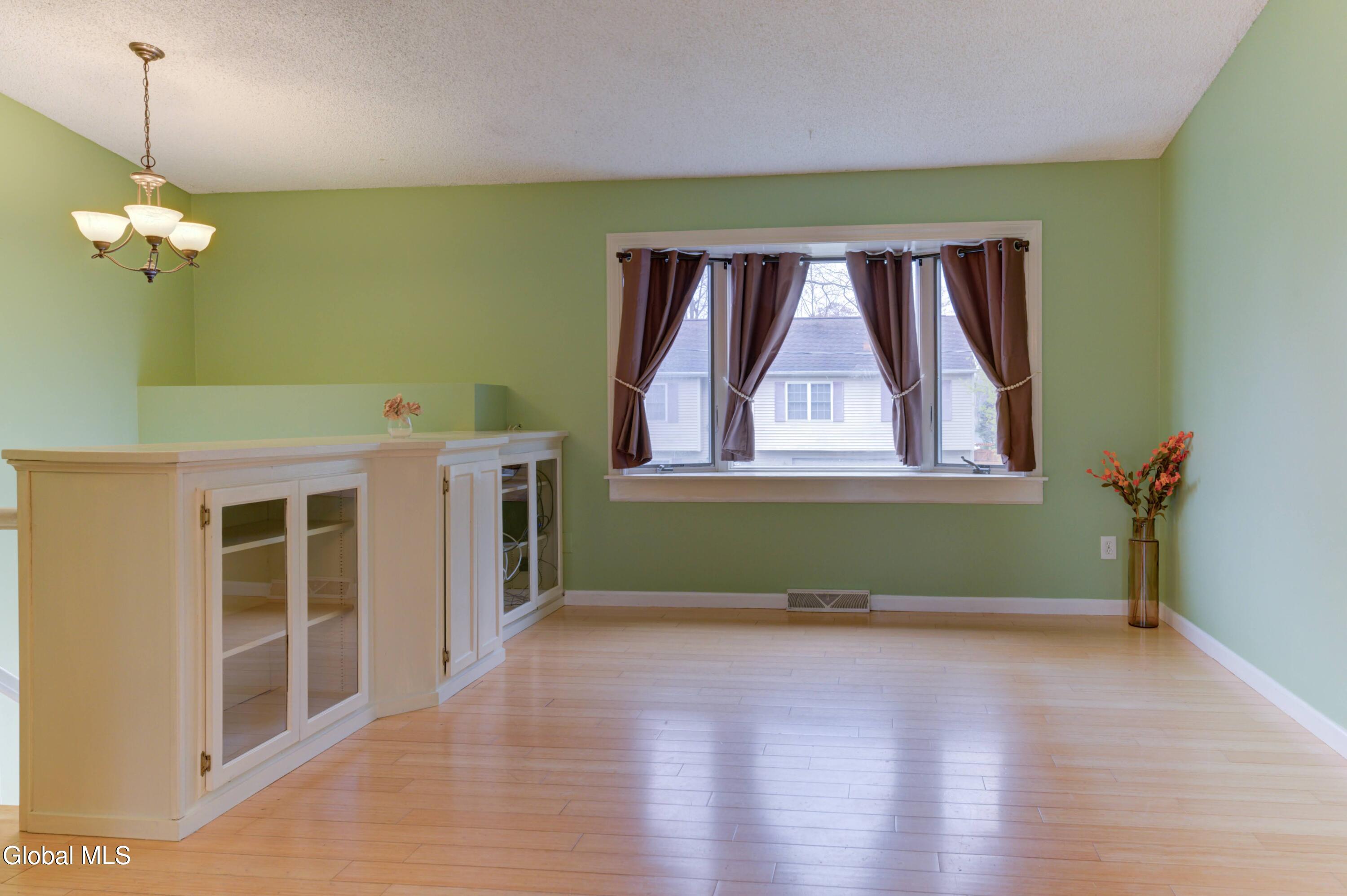 10 Florida Avenue Rensselaer NY 12144