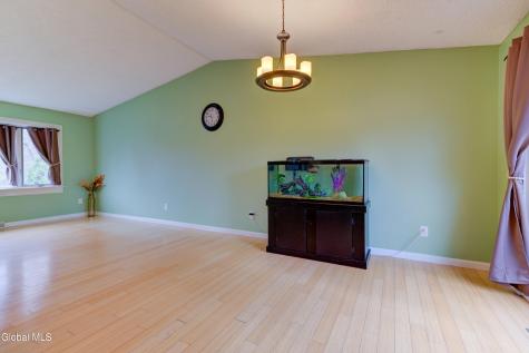 10 Florida Avenue Rensselaer NY 12144