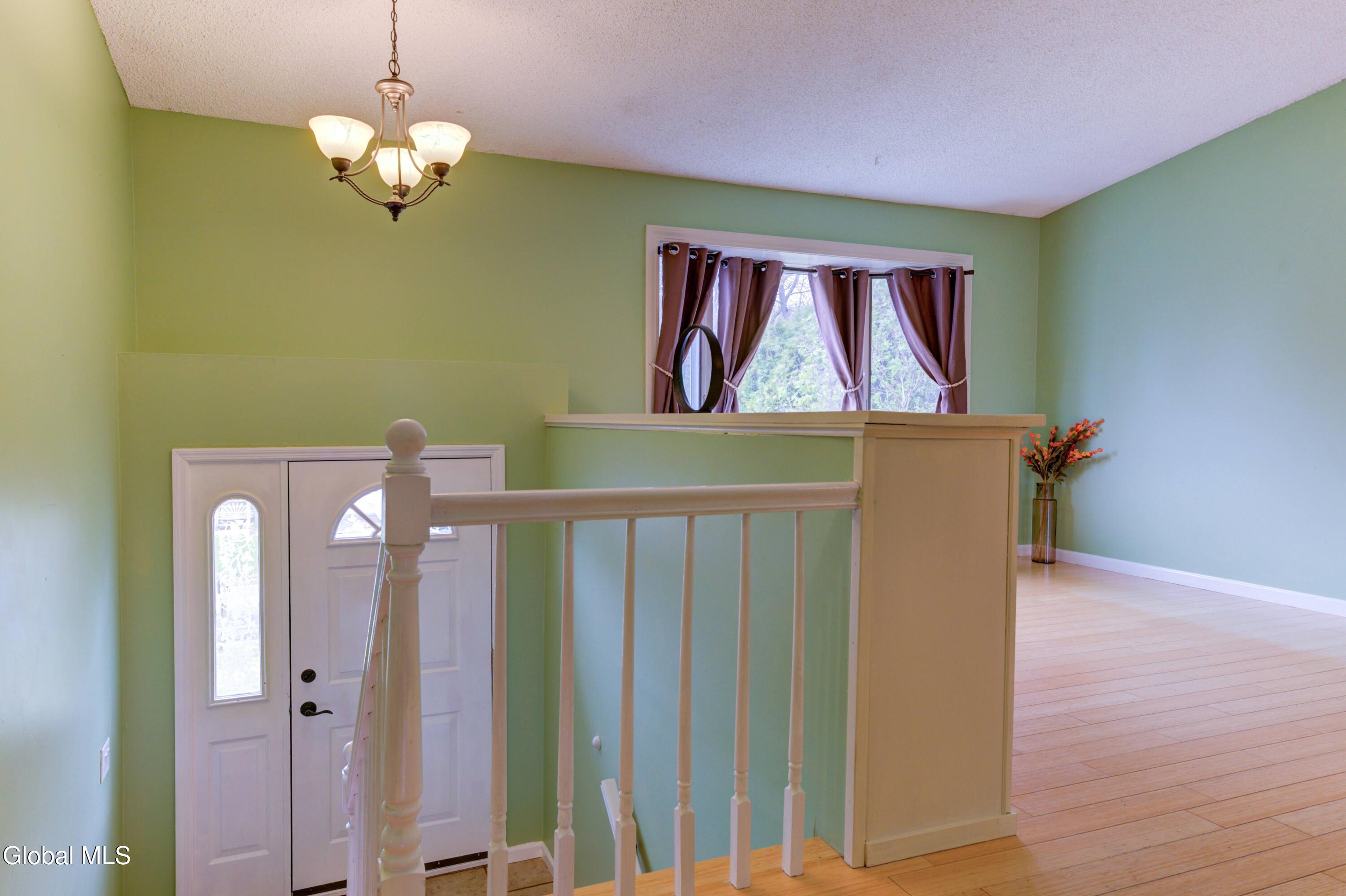 10 Florida Avenue Rensselaer NY 12144