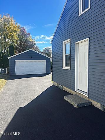 32 Highland Avenue Albany NY 12205