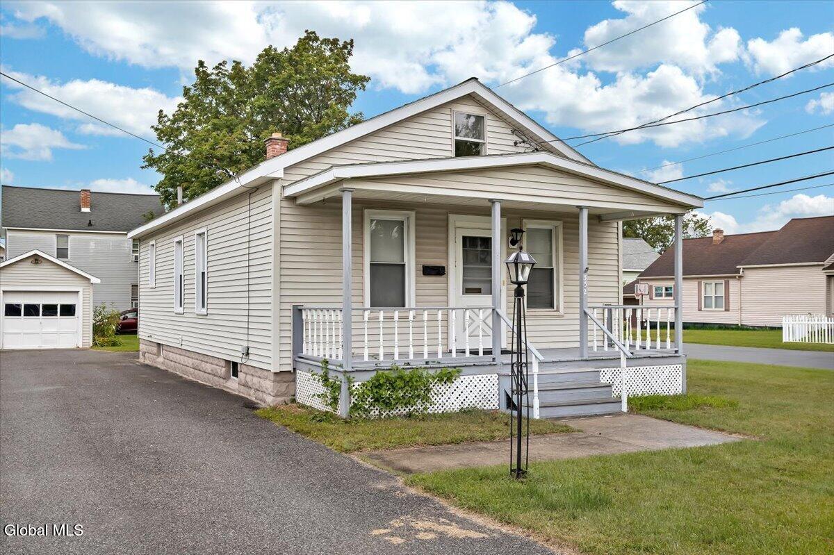 352 Melrose Street Rotterdam NY 12306