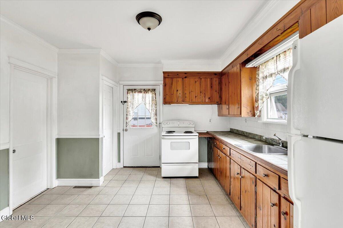 352 Melrose Street Rotterdam NY 12306