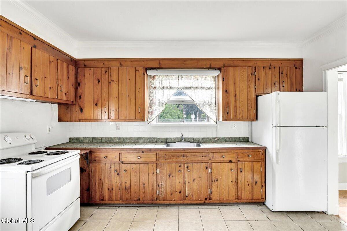 352 Melrose Street Rotterdam NY 12306