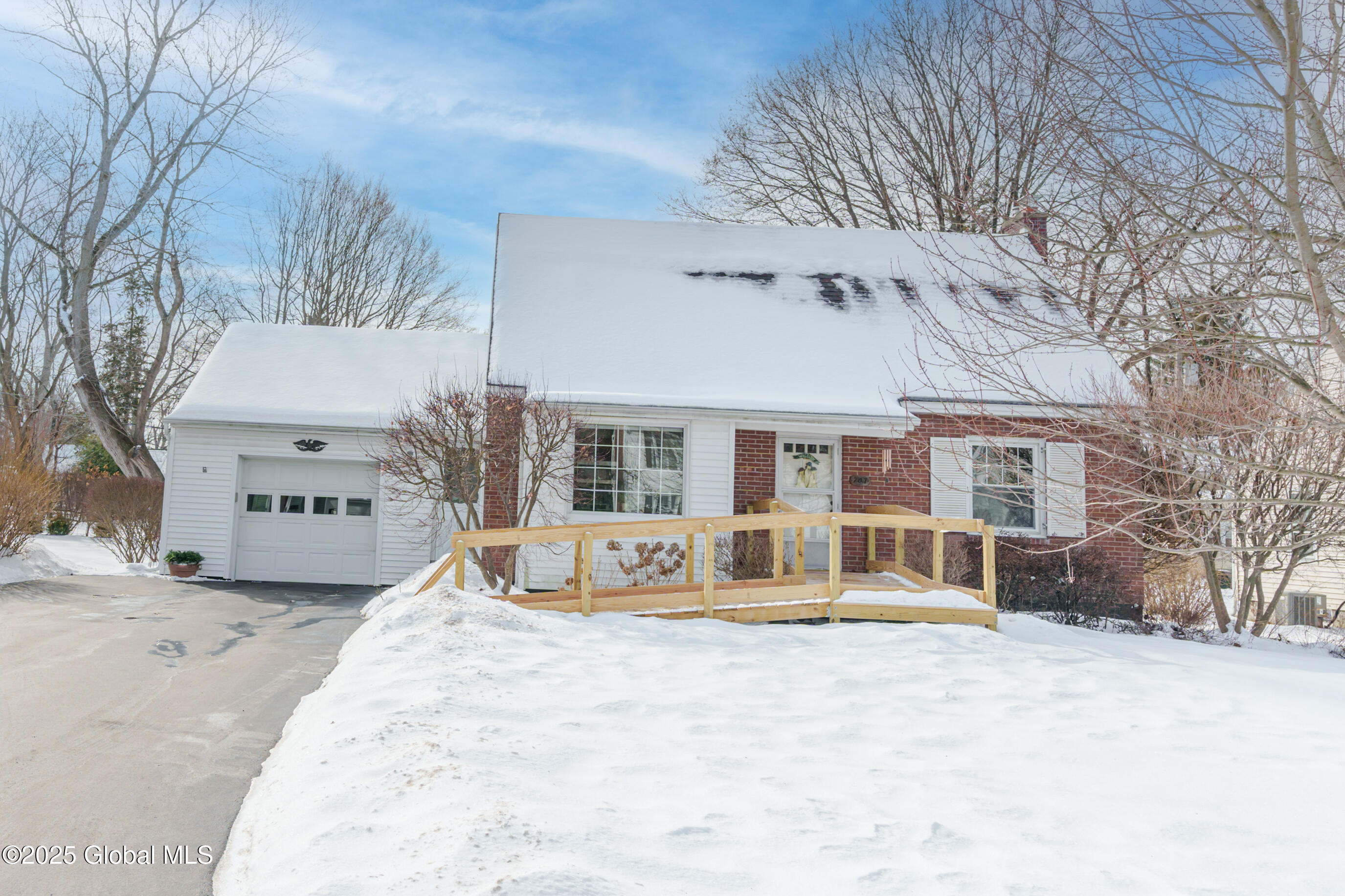 707 Riverside Avenue Glenville NY 12302