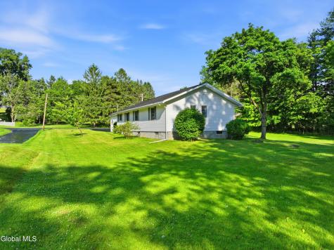 48 S Van Dyke Drive Rensselaer NY 12144