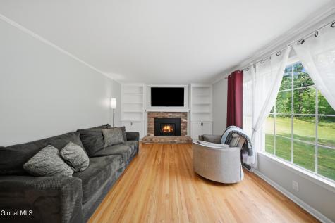 48 S Van Dyke Drive Rensselaer NY 12144