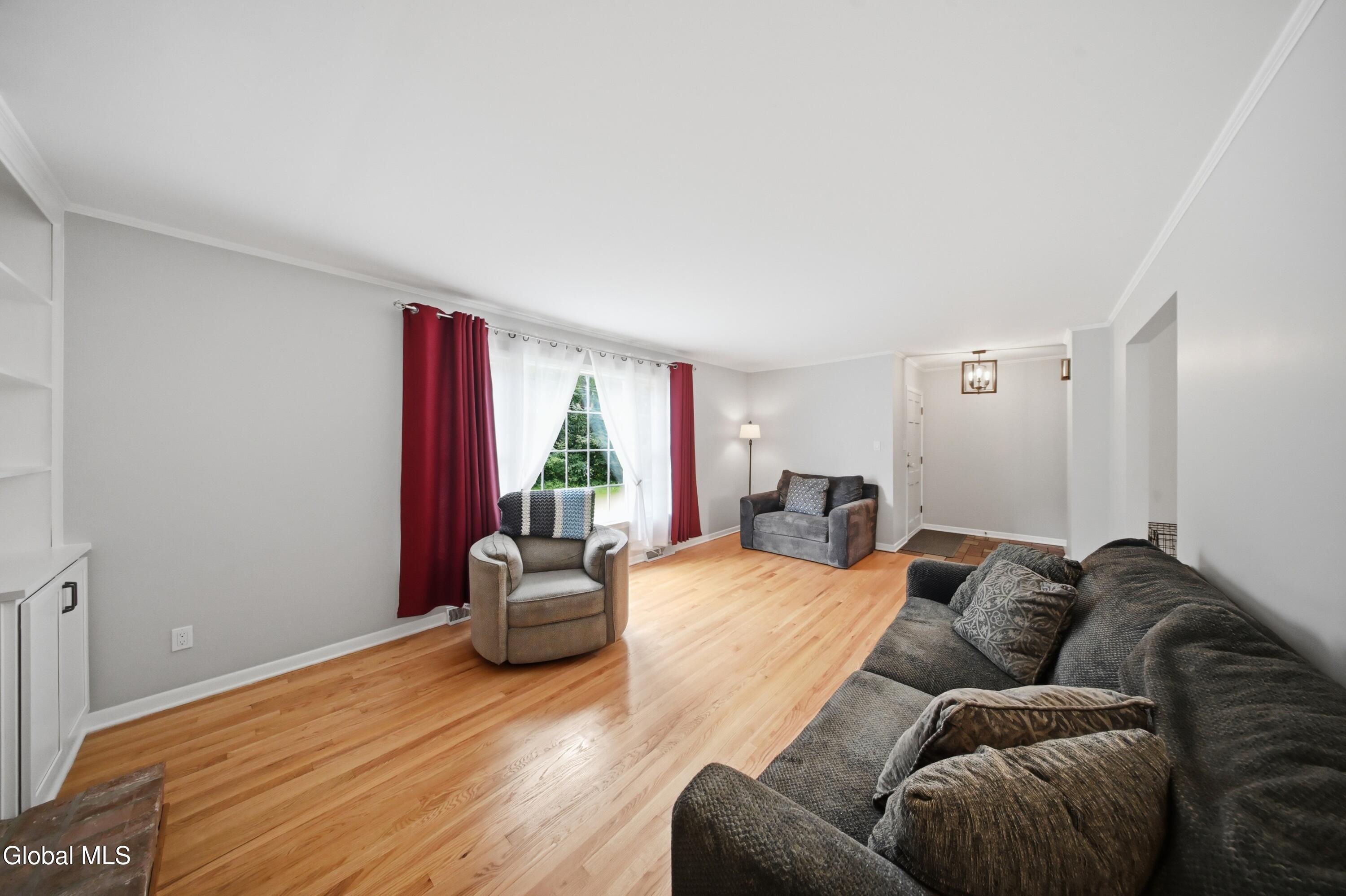 48 S Van Dyke Drive Rensselaer NY 12144