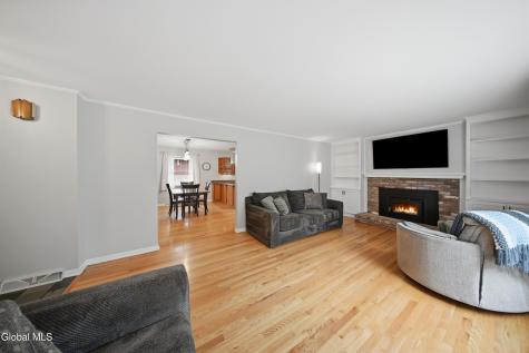 48 S Van Dyke Drive Rensselaer NY 12144