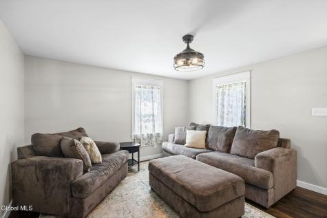 26 Hackett Street Selkirk NY 12158