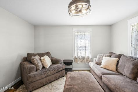 26 Hackett Street Selkirk NY 12158
