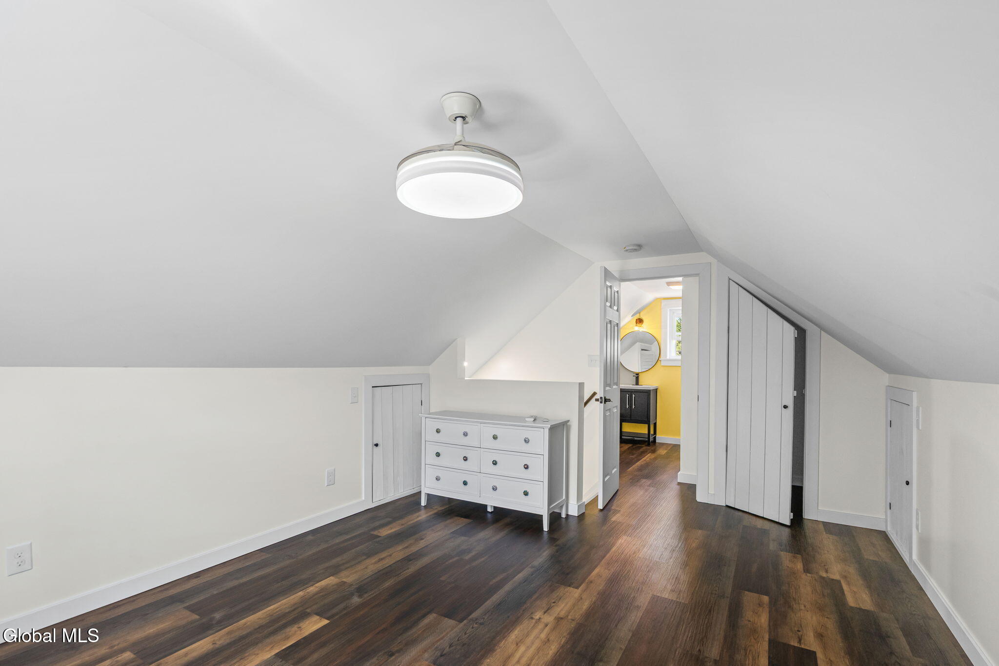 26 Hackett Street Selkirk NY 12158