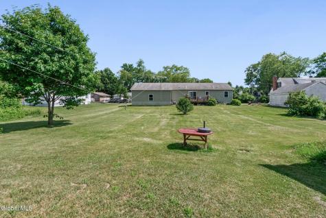 26 Hackett Street Selkirk NY 12158