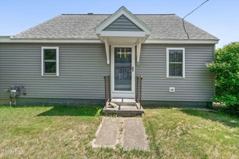 26 Hackett Street Selkirk NY 12158