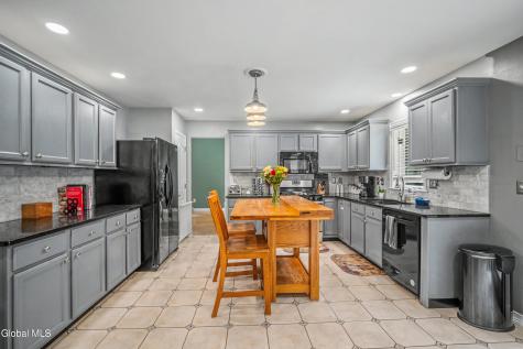 44 Willowbrook Terrace Halfmoon NY 12065