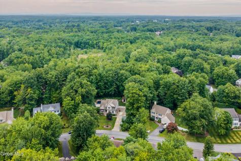 44 Willowbrook Terrace Halfmoon NY 12065