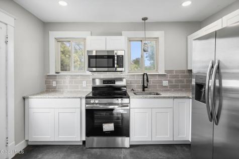 21 Bruen Court Rensselaer NY 12144