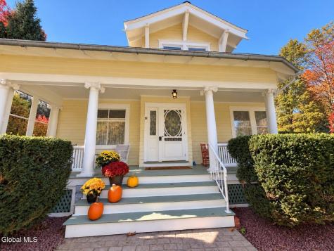 18 Orient Avenue Averill Park NY 12018