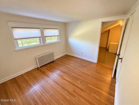 18 Orient Avenue Averill Park NY 12018
