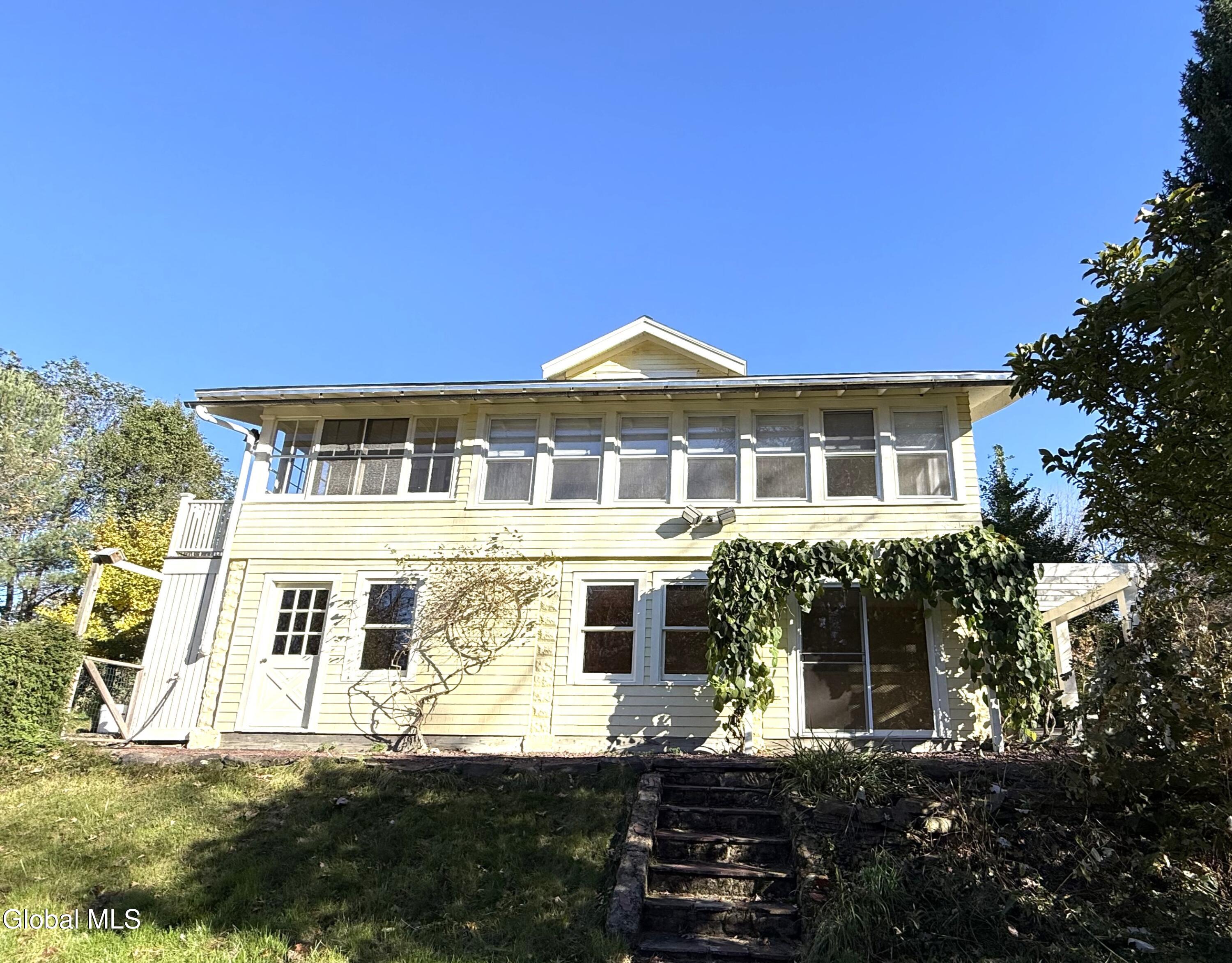 18 Orient Avenue Averill Park NY 12018