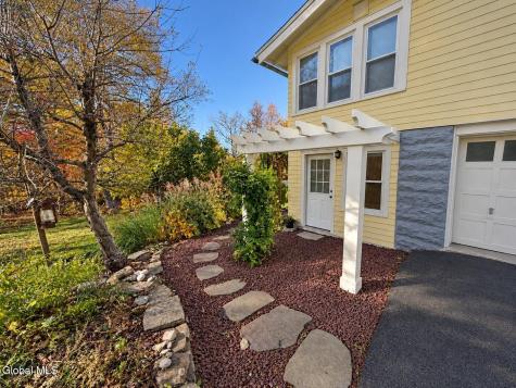18 Orient Avenue Averill Park NY 12018