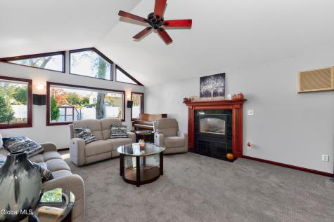 473 Bradford Road Schenectady NY 12304