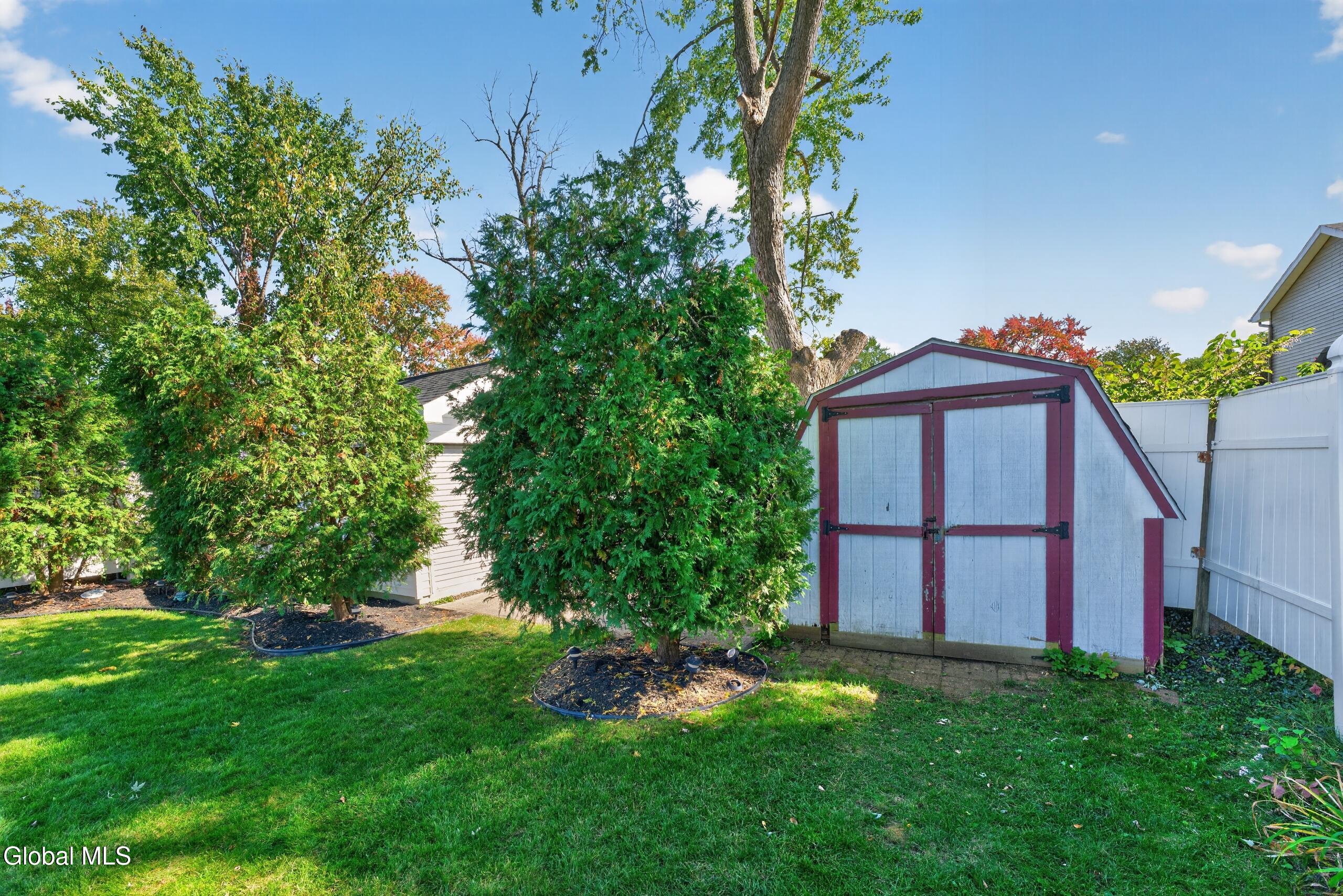 473 Bradford Road Schenectady NY 12304