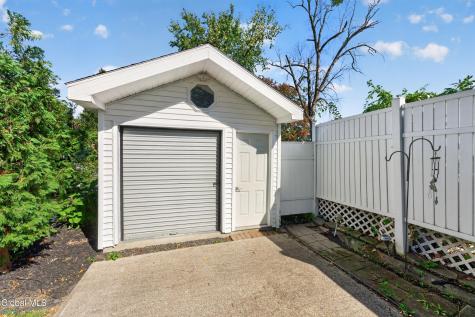 473 Bradford Road Schenectady NY 12304