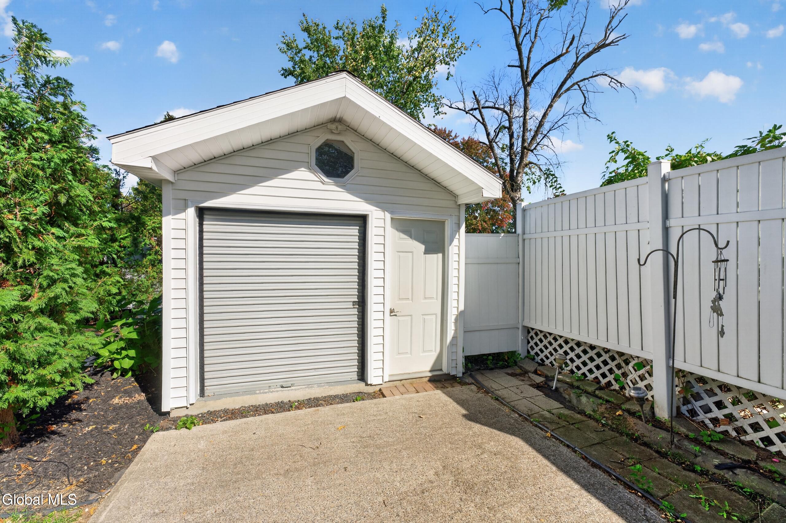 473 Bradford Road Schenectady NY 12304