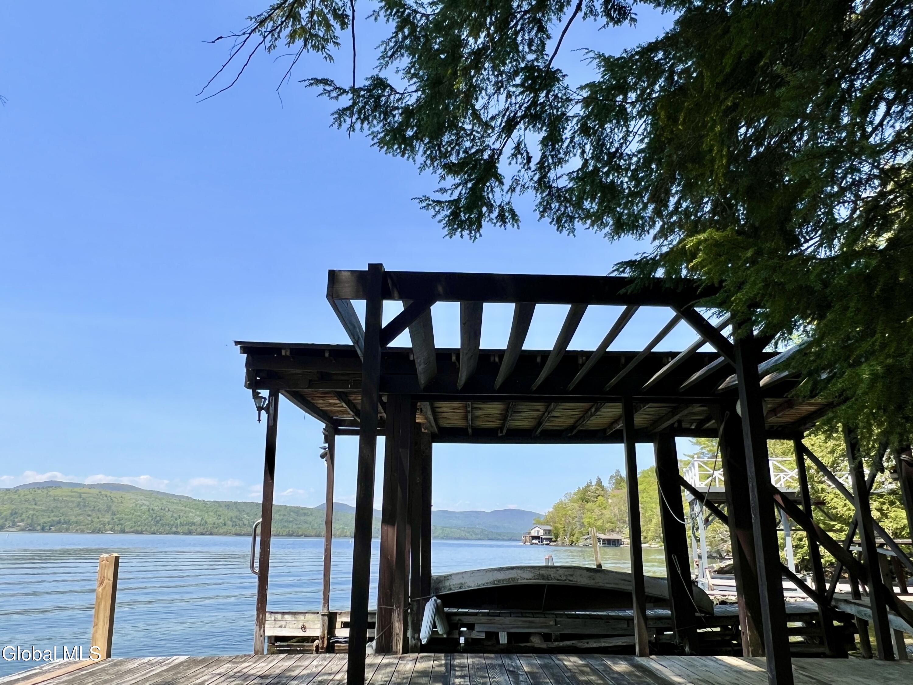 5317 .8 Mile Way Putnam NY 12861