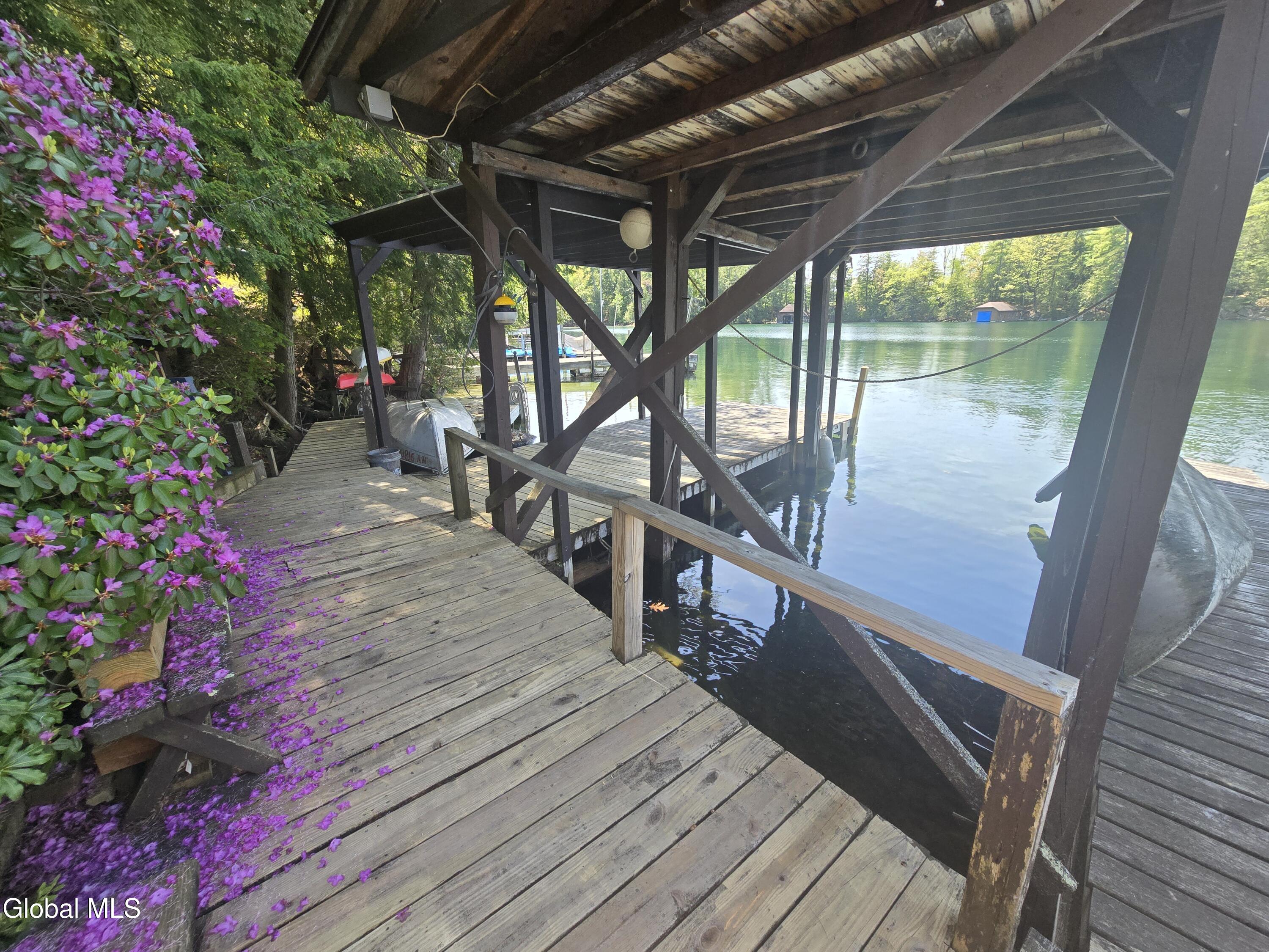 5317 .8 Mile Way Putnam NY 12861