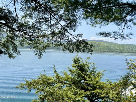 5317 .8 Mile Way Putnam NY 12861