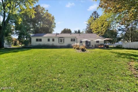 26 Valdepenas Lane Clifton Park NY 12065