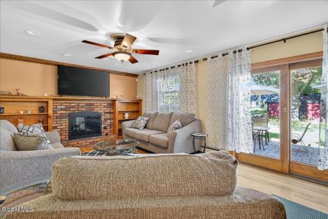 26 Valdepenas Lane Clifton Park NY 12065