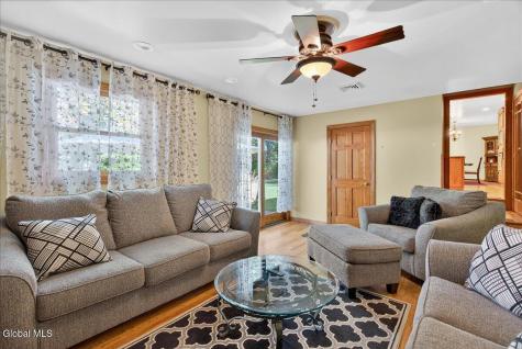 26 Valdepenas Lane Clifton Park NY 12065