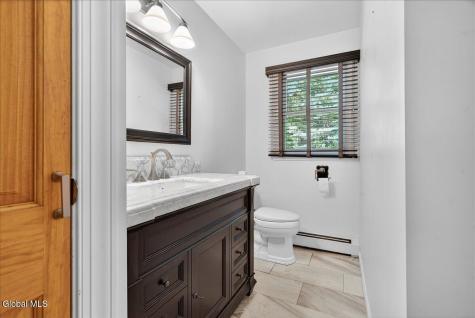 26 Valdepenas Lane Clifton Park NY 12065