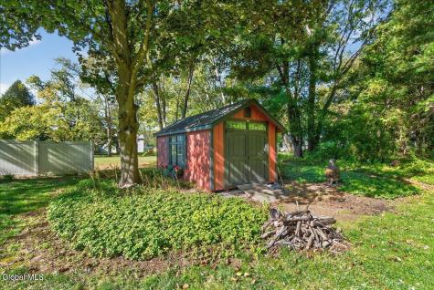 26 Valdepenas Lane Clifton Park NY 12065