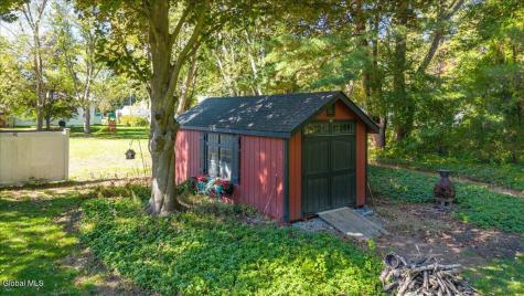 26 Valdepenas Lane Clifton Park NY 12065