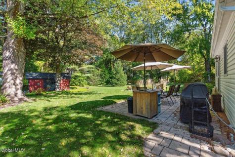 26 Valdepenas Lane Clifton Park NY 12065