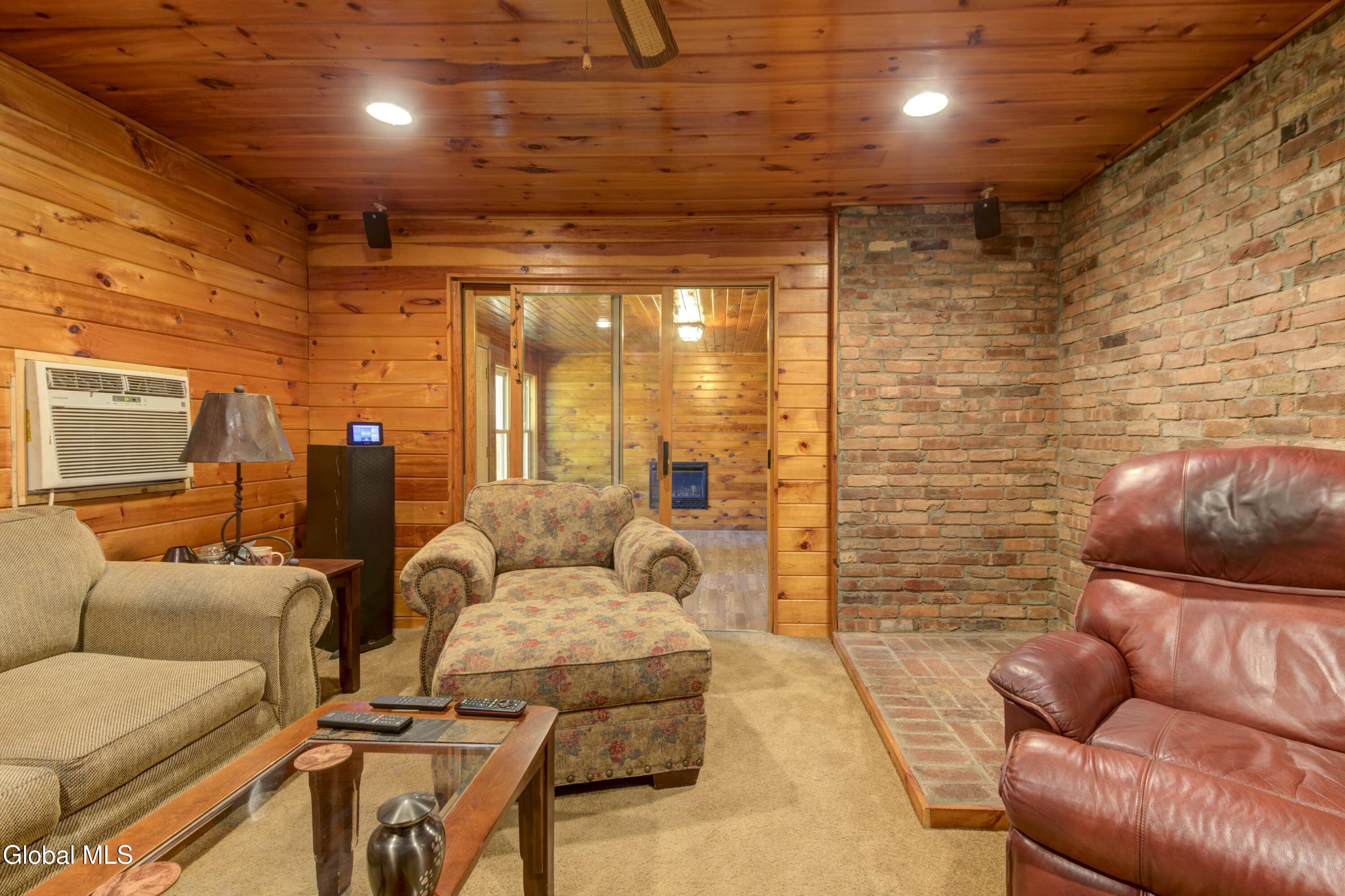 10 Brookside Way Greenville NY 12083