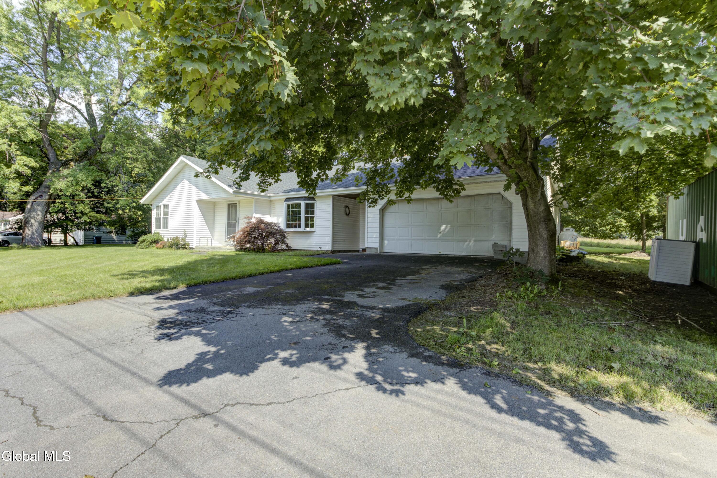 10 Brookside Way Greenville NY 12083