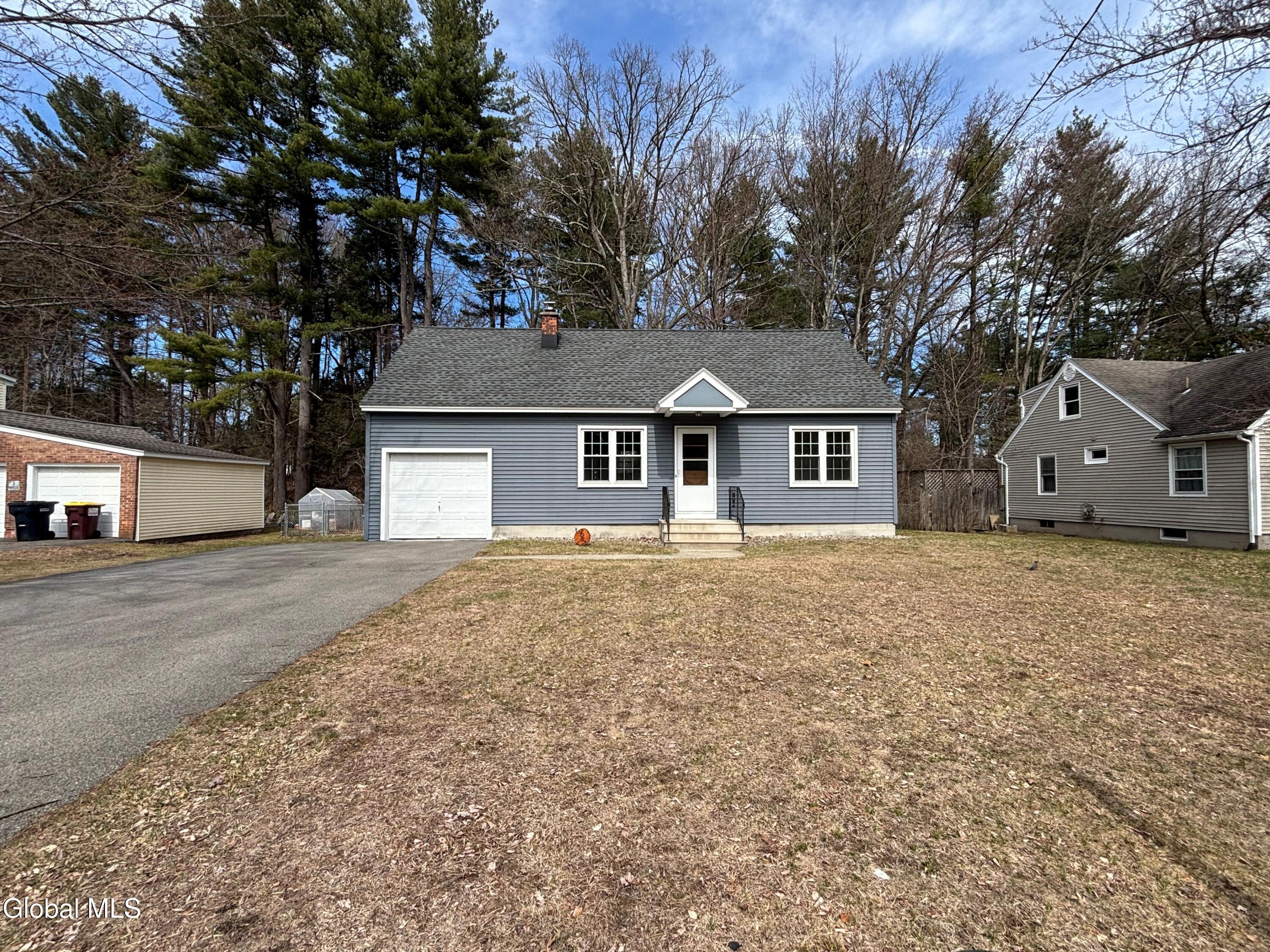 3067 Sunset Lane Schenectady NY 12303