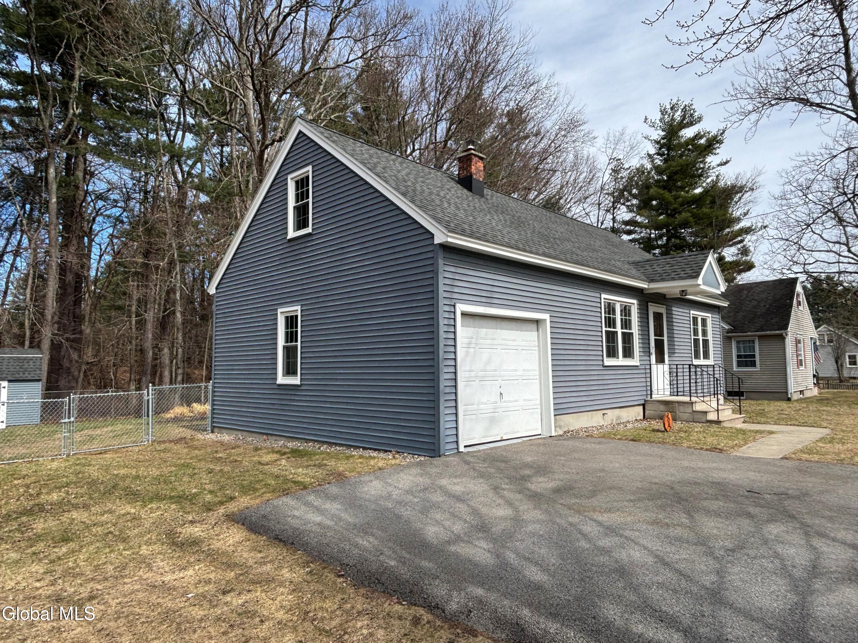 3067 Sunset Lane Schenectady NY 12303