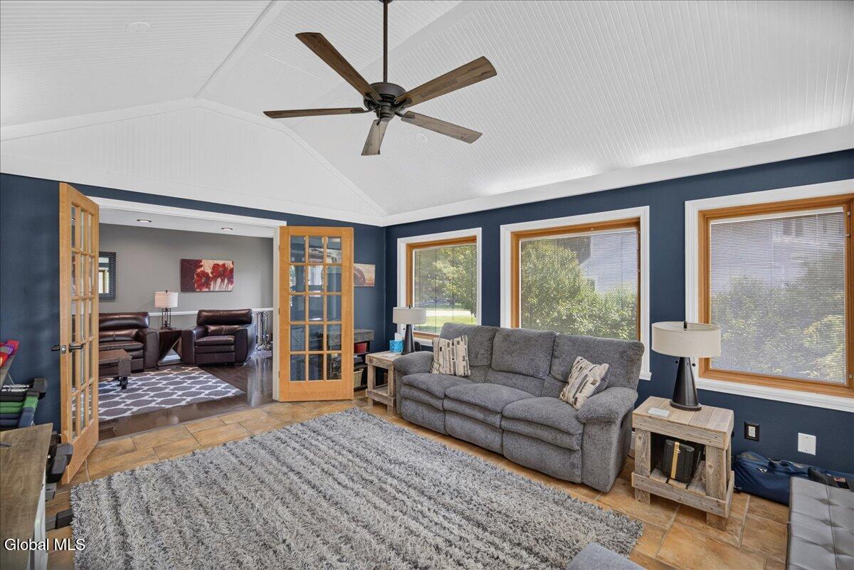 3 Cindy Lane Clifton Park NY 12065