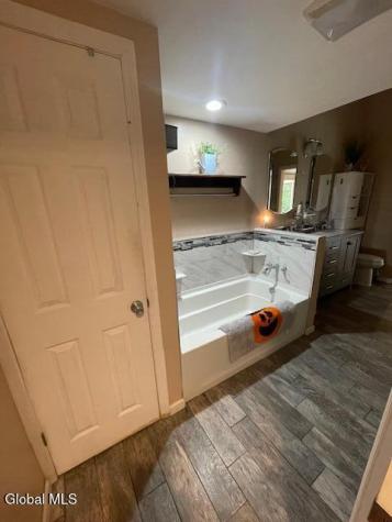 2696 Ny Highway 2 Cropseyville NY 12052