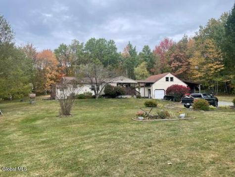 2696 Ny Highway 2 Cropseyville NY 12052