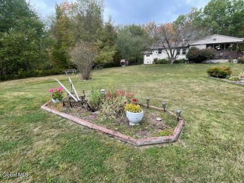 2696 Ny Highway 2 Cropseyville NY 12052