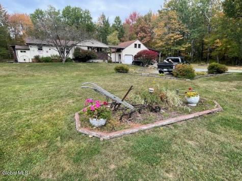 2696 Ny Highway 2 Cropseyville NY 12052