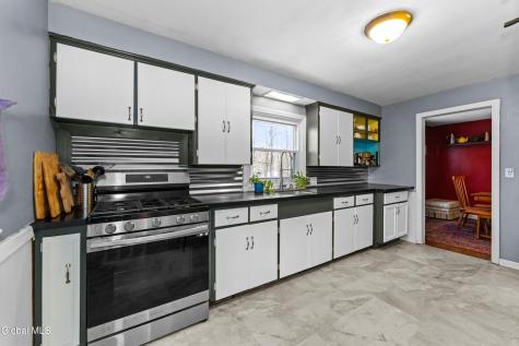 19 Sheffield Road Glenville NY 12302