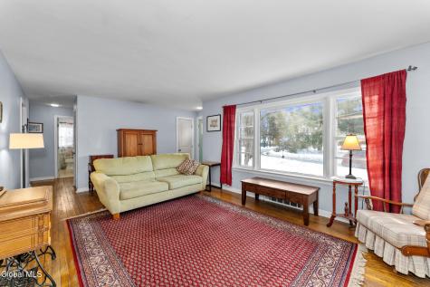 19 Sheffield Road Glenville NY 12302